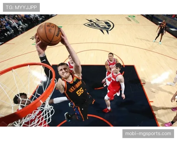 亚历山大40分创纪录引领雷霆11连胜 西部榜首位置愈发稳固 亚历山大40分创纪录引领雷霆11连胜 西部榜首位置愈发稳固